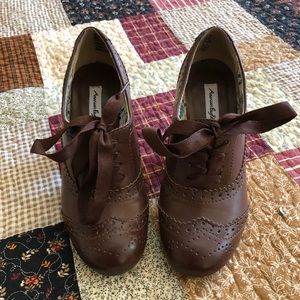 American Eagle brown ankle boots